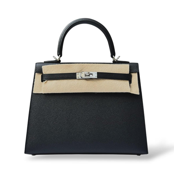 Hermès Kelly 25 Schwarz Epsom PHW